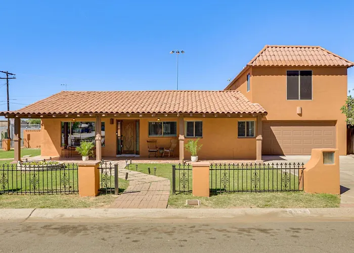 Walkable Uptown Gem! 3 Mi To Mtns Preserve *